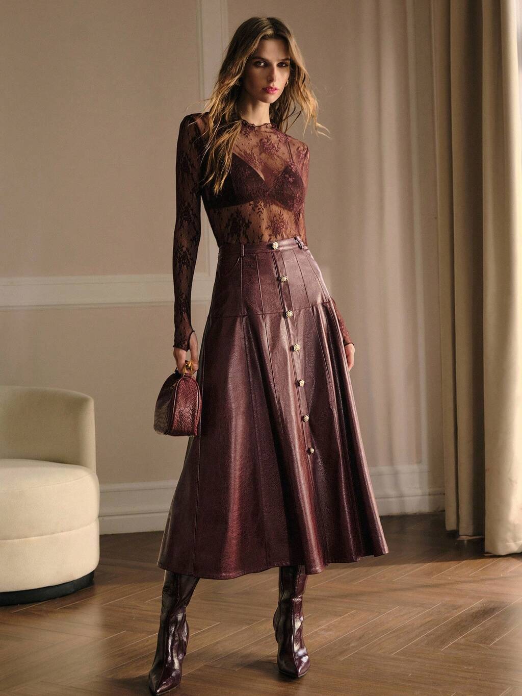PU LEATHER BUCKLE DETAIL SKIRT