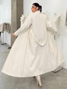 SHEIN EZwear 加大码纯色翻领系带修身休闲大衣，秋冬款 - 白色 - 查看 2