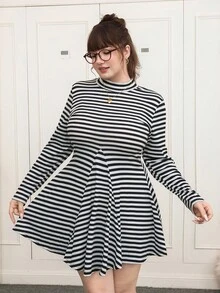 SHEIN EZwear Plus Size Casual & Homewear Black & White Ribbed Long Sleeve Dress Striped Dress Mock Neck Dress - Black and White - View 4