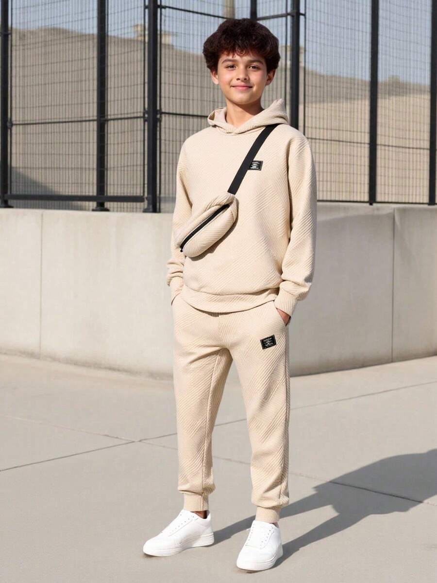 SHEIN 2-For-1 Kids/Tween Boys' Casual Versatile Textured Letter Fabric Pullover Crew Neck Long Sleeve Sweatshirt, Loose Fit Jogger Pants With Crossbody Bag Set, Suitable For Commuting, School, Casual, Travel, Sports, All Seasons,Kids' Back To School, Fall Winter