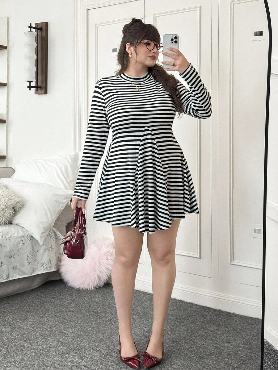 SHEIN EZwear Plus Size Casual & Homewear Black & White Ribbed Long Sleeve Dress Striped Dress Mock Neck Dress - Black and White - View 1