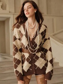 Anewsta Savoree 女士复古加厚菱格纹褶裥珍珠装饰圣诞毛衣外套，冬季 - 咖啡棕 - 查看 2