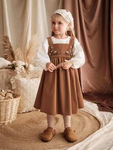 Loomiva 2pcs/Set Toddler Girl's Solid Crew Neck Long Sleeve Pullover Top & Floral Print Suspender Dress,Vintage Boho Style Autumn Family Matching Outfit - Khaki - View 4