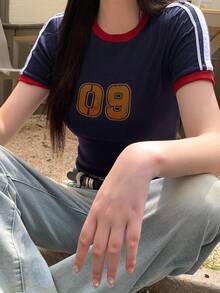 DAZY 女款夏季休閒街頭風運動日常校園拼接深藍色數字印花短袖T恤球衣圖案T恤 - 藏蓝色 - 查看 1