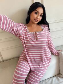 SHEIN 彩色条纹拼接蕾丝装饰纽扣休闲加大码睡衣套装，舒适保暖，秋冬服装 - 彩色 - 查看 7