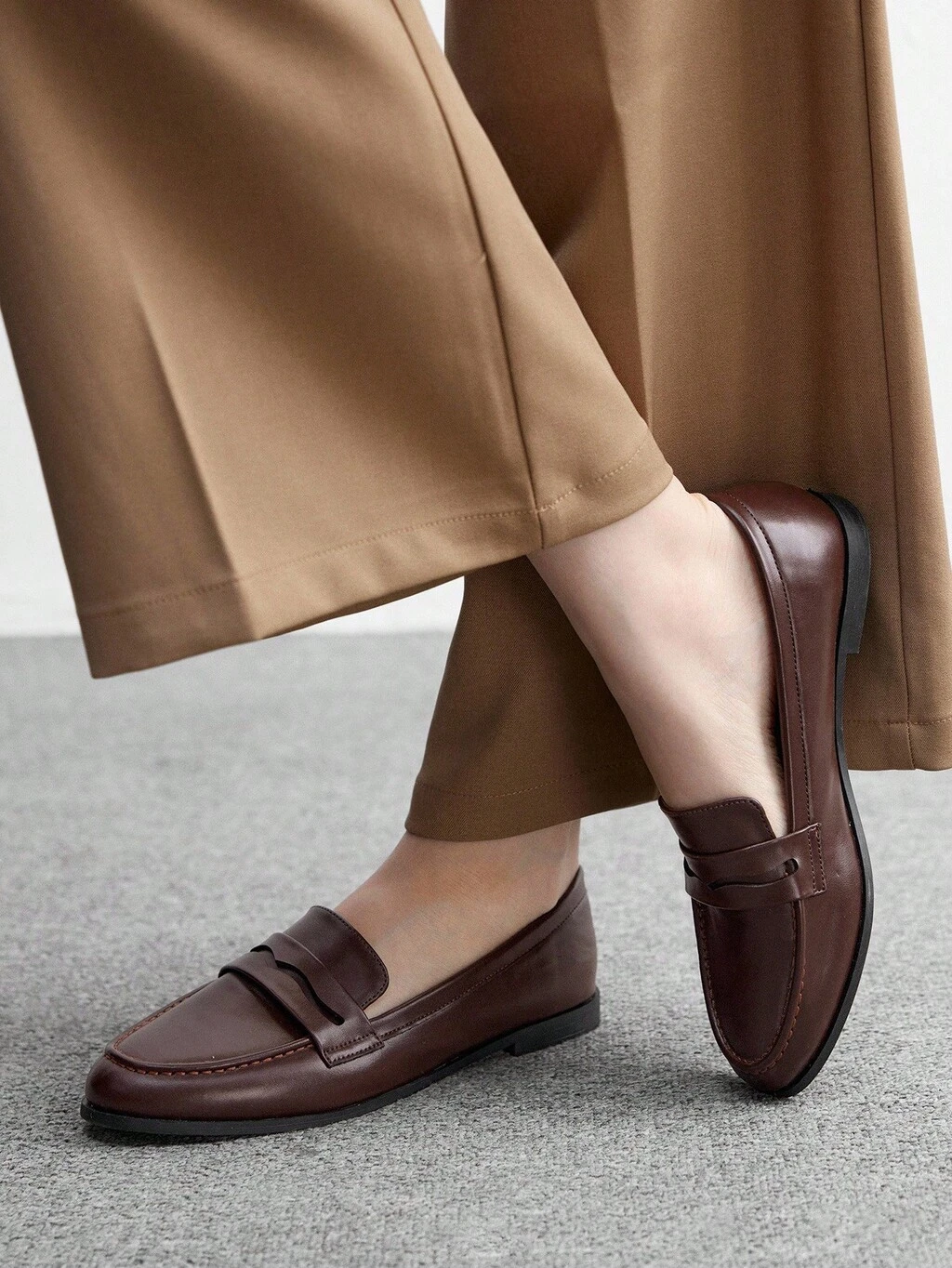 CUCCOO BIZCHIC Women's Round Toe Flat Coffee-Color Classic Minimalist Comfortable Loafers, Versatile For Commuting, Work, And Daily Wear For Christmas Spring Shoes