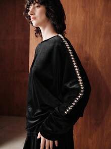 Uhlyne Uhlyne Women's Minimalist Elegant Velvet Batwing Sleeve Rhinestone Ribbon Splice T-Shirt - Black - View 6