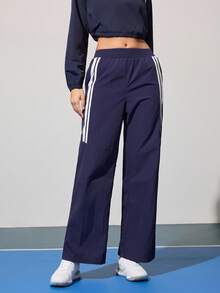 Gameset SHEIN Sport 女式撞色短款插肩袖半拉链休闲宽松运动裤 - 藏蓝色 - 查看 3