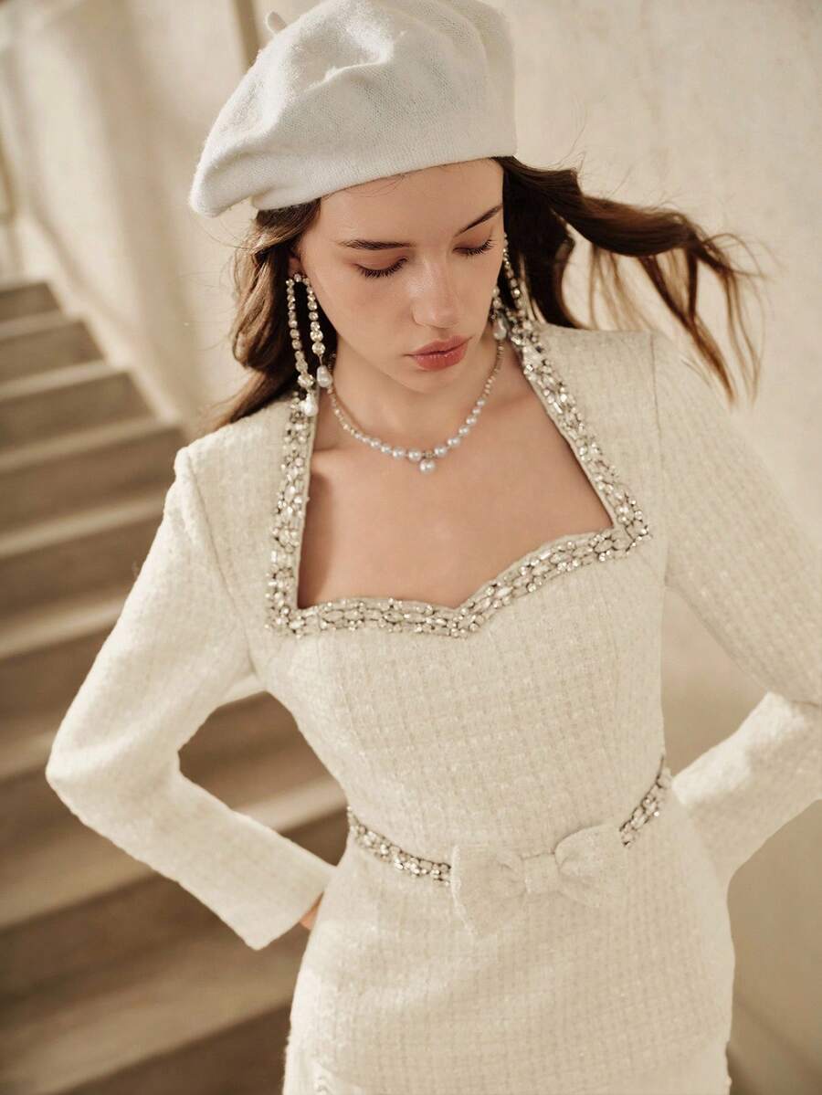 SHEIN Unity Áo khoác ngắn màu mơ bóng bẩy, đính đá và nơ thắt thanh lịch, phong cách năm mới Pháp. - Màu be - Xem 1