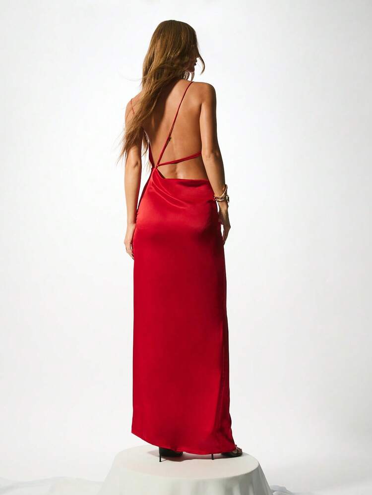 KIZN 오픈 백 새틴 카울넥 맥시 드레스