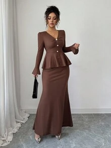 Elenzga Bộ 2 món vải họa tiết màu nâu sẫm phong cách Pháp thanh lịch & sang trọng, cổ chữ V ôm sát có khóa kim loại, áo tay loe & viền chữ A kèm chân váy ôm sát có viền đuôi cá dành cho nữ - màu nâu - Xem 5