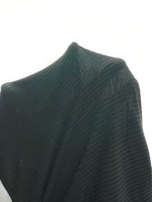 Elenzga 大码女式优雅法式黑白撞色 T 恤上衣，白色花瓣饰边，圆领 - 彩色 - 查看 7