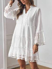 Váy xòe tay loe thêu ren chắp vá màu trơn kiểu phương Tây dành cho nữ, cổ chữ V, buộc eo, viền xếp nếp, tua rua "LanaWest" - trắng - Xem 3