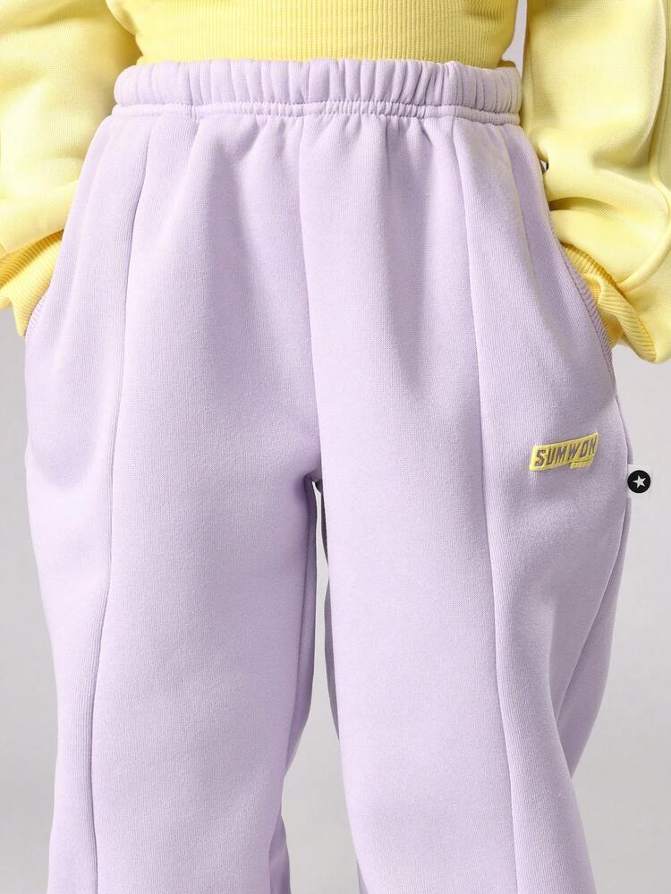 Oversize-Sweatshirt mit überschnittenen Schultern und elastischer Jogginghose