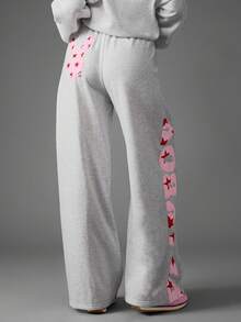 Missguided x Playboy 直筒泡泡袖印花慢跑裤，侧面饰有星星图案，带来休闲舒适的穿着体验 - 淺灰色 - 查看 2