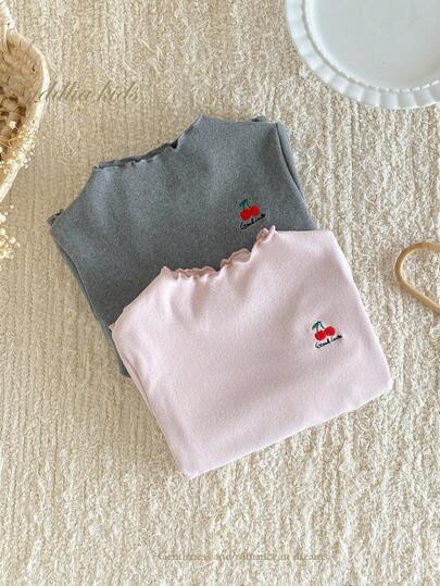 Girls' Long Sleeve T-Shirt With Strawberry Pattern Design, Soft And Comfortable Fabric Suitable For Children's Casual Wear Fall Winter