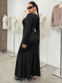 SHEIN EZwear 加大码黑色美人鱼裙和长袖T恤两件套 - 黑色 - 查看 2