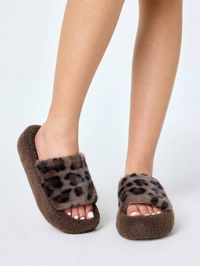 Kawaii Women's Furry Outdoor Slippers, Platform Wedge Heel, Gothic Style, Buckle Strap, Warm & Comfortable Loafers, Ladies House Slippers