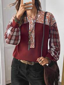 LanaWest Camiseta de manga larga de ajuste holgado con parches de tela, estampado a cuadros y floral diminuto en color burdeos, estilo casual occidental, LanaWes - Burdeos - Ver 4
