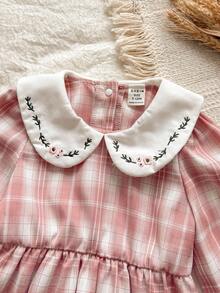 Vintaside Kids Váy dài tay kẻ caro cổ Peter Pan thêu cho bé gái mùa thu dễ thương, cổ điển, phong cách trường học, thích hợp cho các buổi đi chơi và trở lại trường - Nhiều màu - Xem 7