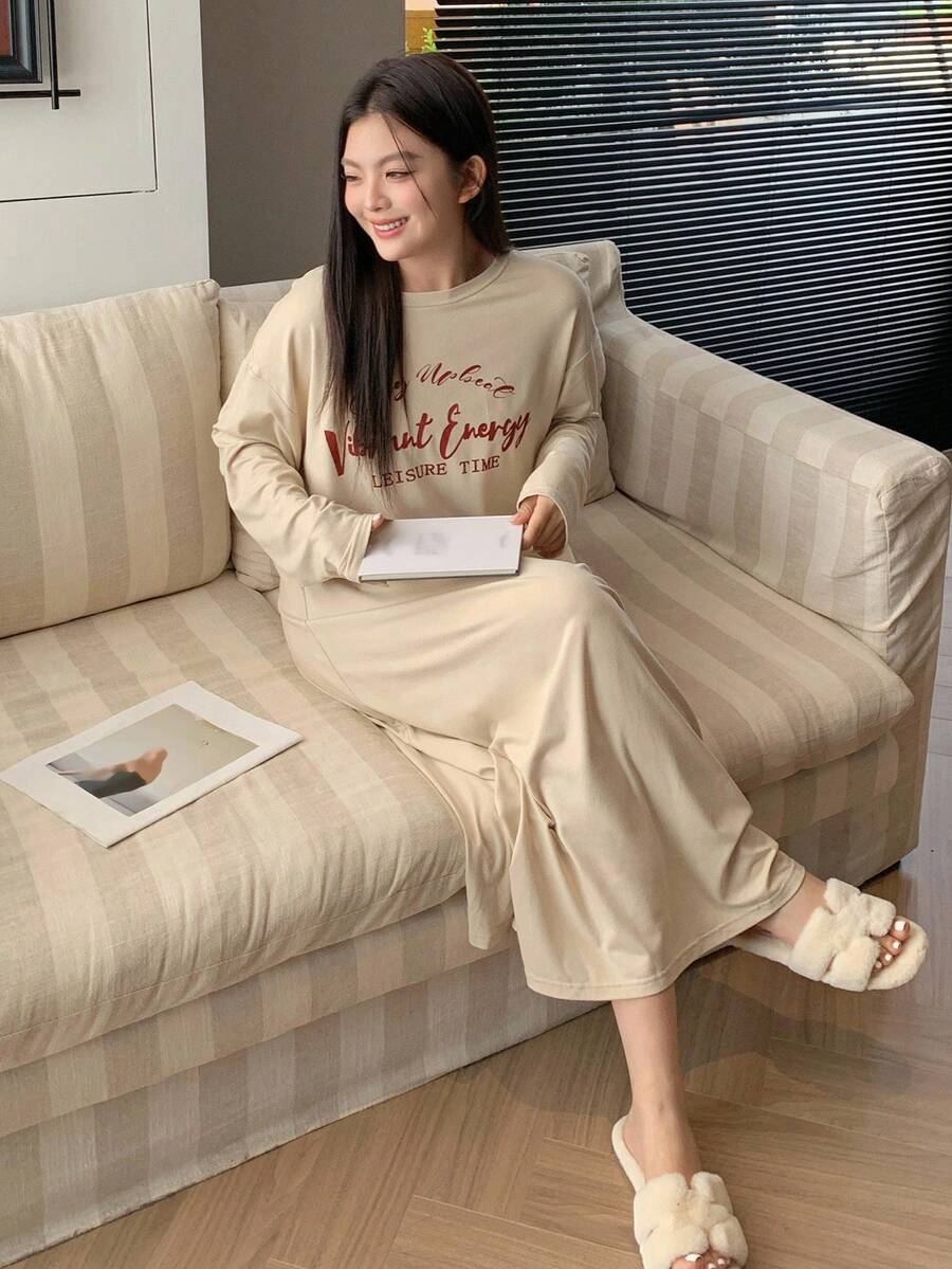 Dazy Plus 大码女式字母印花宽松长袖睡袍,秋季舒适服装 - 卡其色 - 查看 1