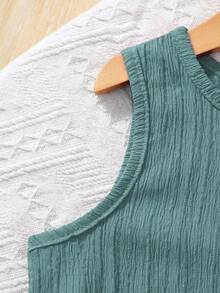 SHEIN 2pcs Young Girl Woven Solid Color Round Neck Sleeveless Top And Loose Woven Solid Color Shorts Set - Green - View 6