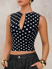 COSMINA 女式休闲简约波点修身短款背心 - 黑與白 - 查看 5