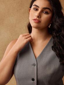 MOTF PREMIUM PLUS SIZE SOLID SINGLE BREASTED CHIC WAISTCOAT - Grey - View 4