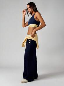 Missguided x Playboy 圣诞节阔腿裤，撞色腰带 - 藍色 - 查看 1