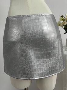 Glamine Minifalda minimalista de cintura baja con estampado de piel de cocodrilo de PU (con ropa interior) para mujer