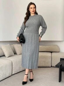 Modelyn 秋冬大码纯色针织休闲连衣裙 - 淺灰色 - 查看 3
