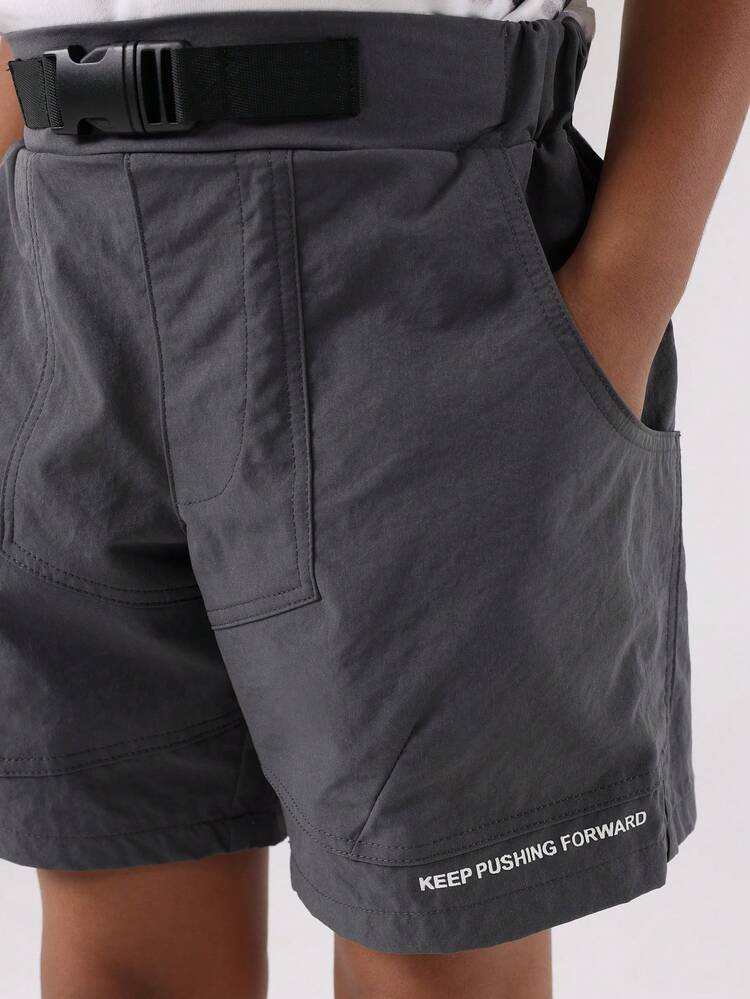 Completo T-shirt a righe con maniche corte e pantaloncini