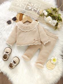 SHEIN 3 件绿色婴儿毛衣套装：彼得潘领长袖上衣 + 紧身裤 + 时尚帽子，新生儿休闲简约装 - 杏色 - 查看 5