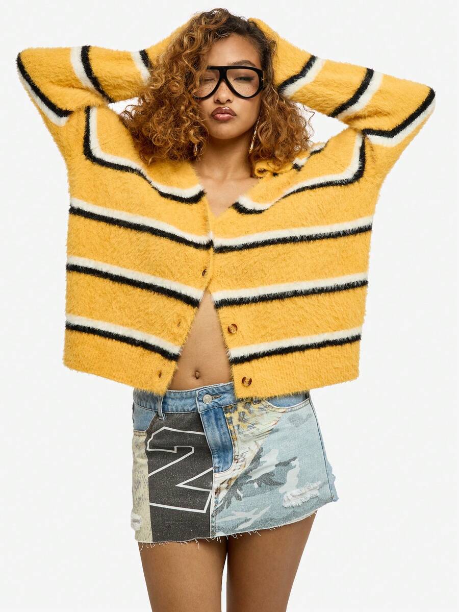 SUMWON WOMEN Minifalda de mezclilla con efecto de patchwork estilo vintage reconstruido, cintura alta, bajo con corte crudo, diseño de ropa de calle para festivales - Multicolor - Ver 1