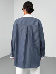 SHEIN Áo sơ mi nữ cài nút sọc xanh navy có cổ và túi màu trắng tương phản - Xanh và trắng - Xem 2