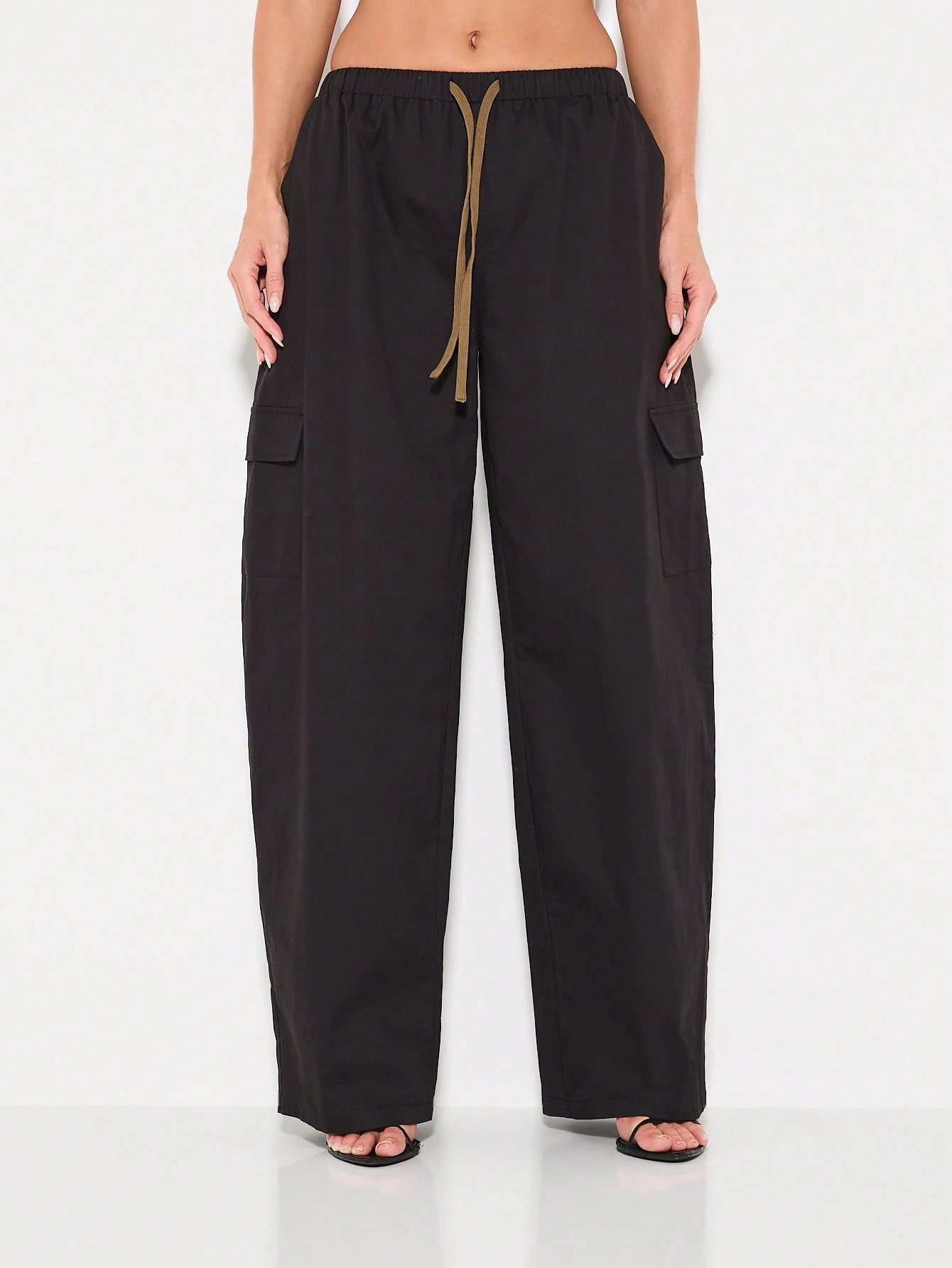 KIZN Wide Leg Cargo Pants With Drawstring
