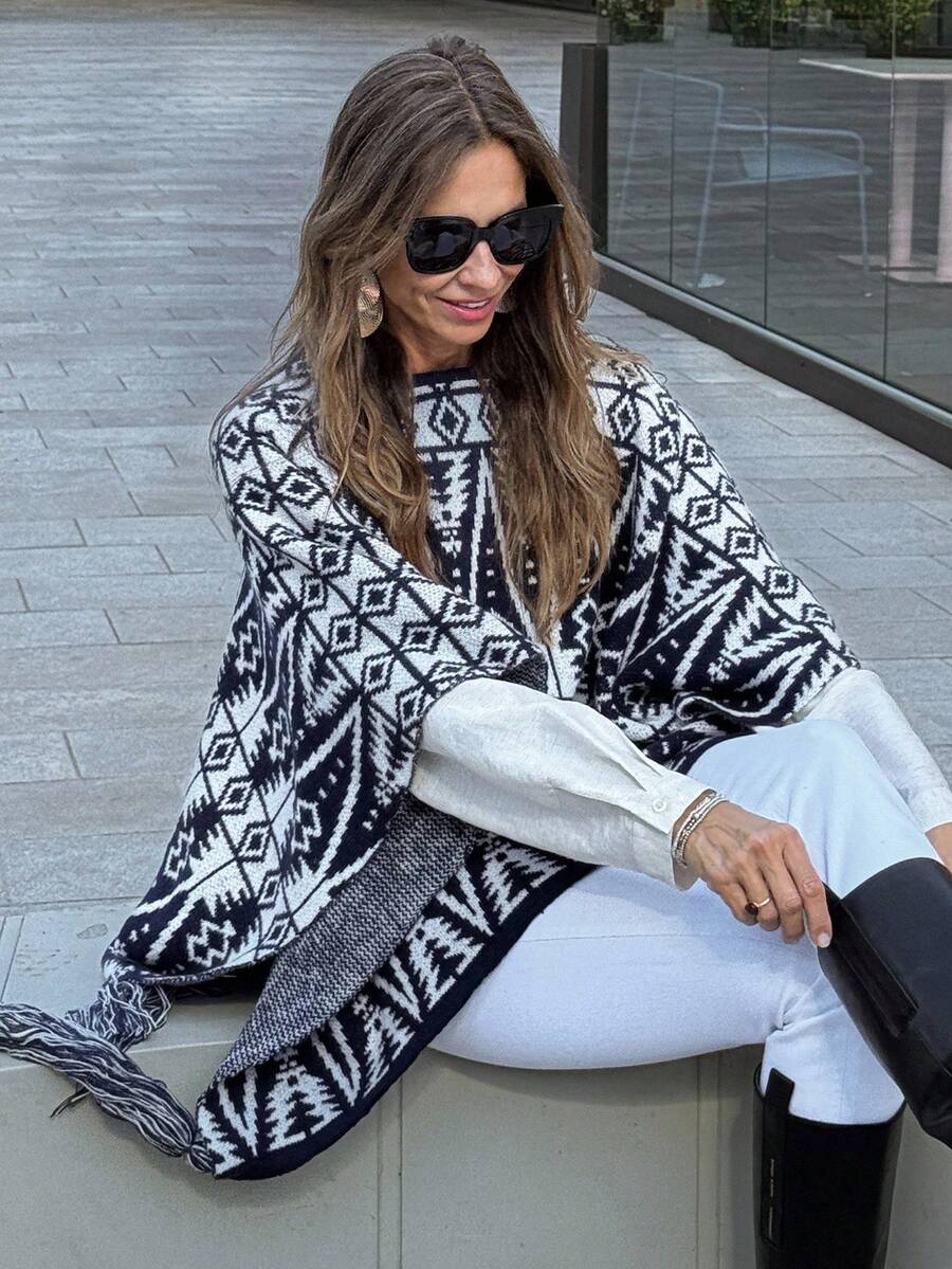 Vivie Lora Poncho de Suéter com Franjas e Estampa Geométrica Feminino, Outono/Inverno - Azul Marinho - Visão 1