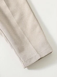 SHEIN 男宝宝绅士套装，白色衬衫，卡其色西装外套，松紧腰裤，适合生日派对、晚宴、演出、婚礼、迎婴派对、一周岁生日庆祝等场合。长袖西装外套，配有蝴蝶结，正式场合穿着。男宝宝米色西装，适合男孩婚礼穿着，秋冬季正式场合穿着。 - 卡其色 - 查看 4