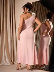 Allurite Robe longue rose pour femmes grandes tailles, épaule unique drapée avec fleurs 3D, fente haute, sexy et élégante, pour soirée - Rose bonbon - Voir 2
