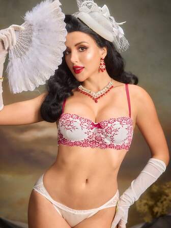 PinupGlam Elegant Sexy Lace Underwire Push-Up Bra