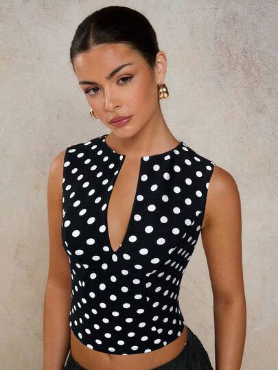 COSMINA Casual Minimalist Polka Dot Fitted Cropped Tank Top For Women, Deep V Neck Top