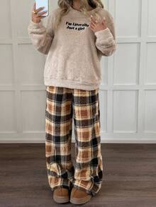 SHEIN 少女睡衣套装、圆领刺绣运动衫和格子宽松羊毛裤、家居服和运动服 - 彩色 - 查看 4