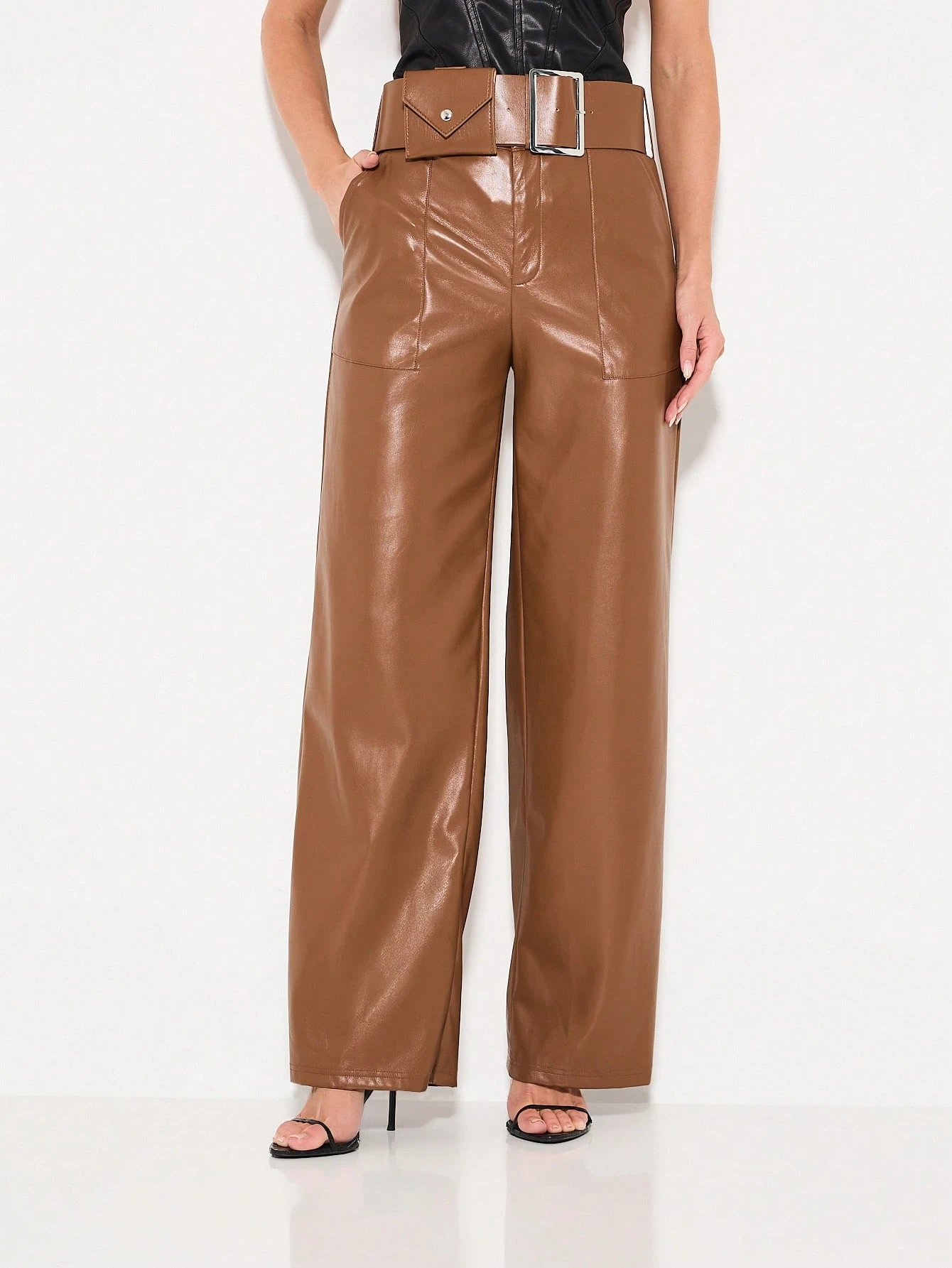 KIZN Pantalon large taille haute en similicuir