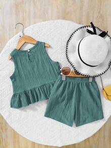 SHEIN 2pcs Young Girl Woven Solid Color Round Neck Sleeveless Top And Loose Woven Solid Color Shorts Set - Green - View 2
