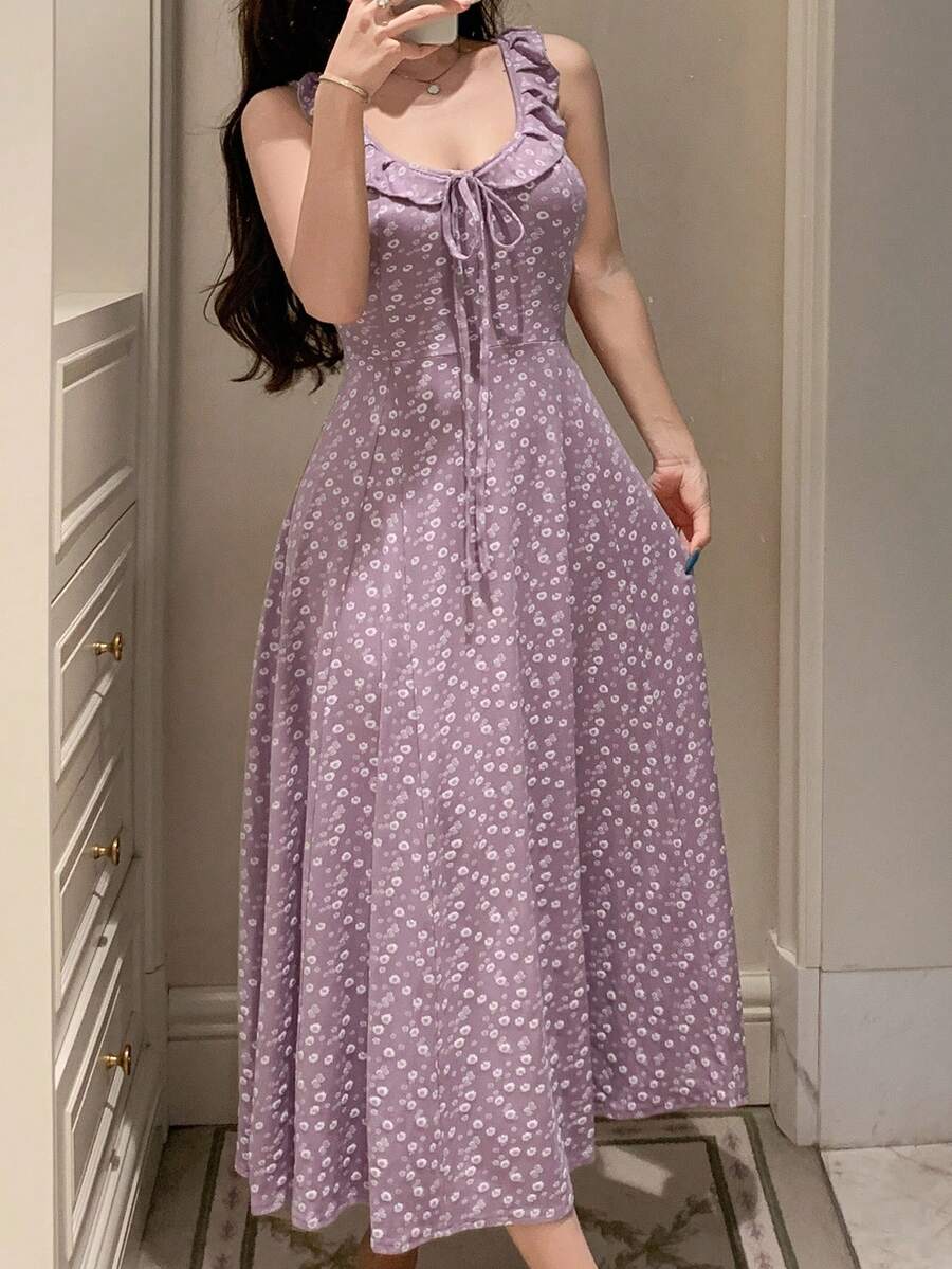 DAZY Camisón de mujer sin mangas con cuello de volantes y cintura ceñida con estampado floral diminuto - Púrpura malva - Ver 1