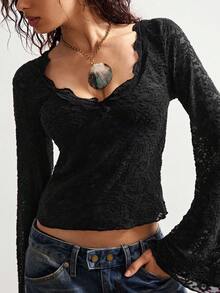 Bohemela 波西米亚风格纯色蕾丝喇叭袖短款圆领修身针织上衣，秋季女款 - 黑色 - 查看 2