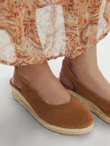 Styleloop 女士休闲百搭厚底坡跟一脚蹬鞋，适合万圣节、圣诞节、秋季 - 棕色 - 查看 5