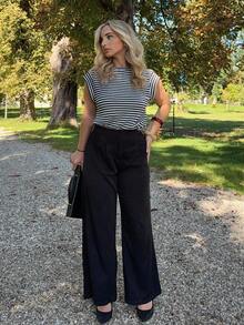 Jeta Ari 女士条纹圆领短袖休闲百搭 T 恤 - 黑與白 - 查看 1