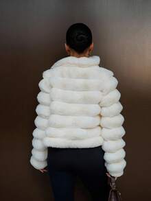 SAYEHFBABY 純色開襟毛絨短款大衣 - 杏色 - 查看 2