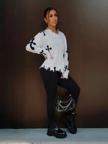 SAYEHFBABY Women's Cross Print, Raw Edged, Long Sleeve, Minimalist Casual Sweater Knit Pullover Fall Winter Outfit - White - View 5
